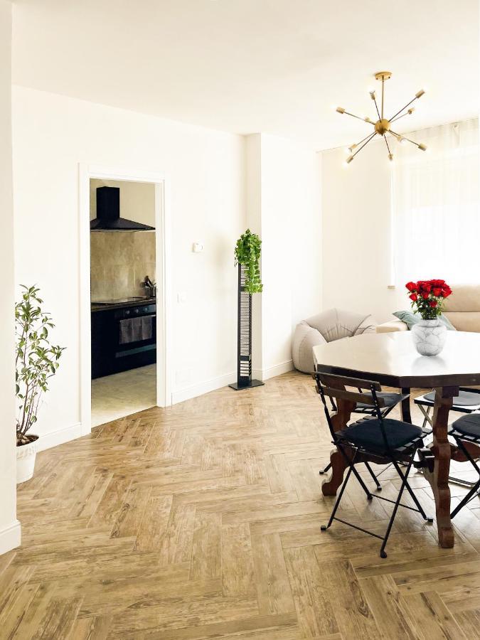 Suitesflores - Bright And Cozy Apartment In Verona Exteriör bild